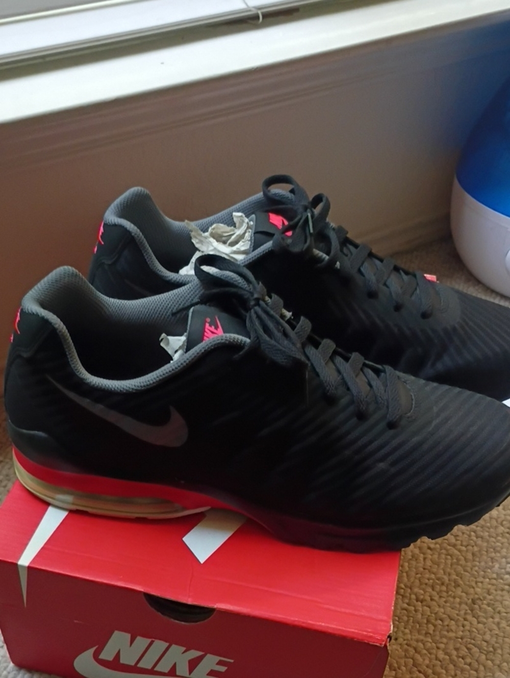Black Nike